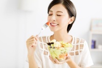 Bà bầu bị táo bón nên ăn gì & không nên ăn gì để khỏi nhanh?